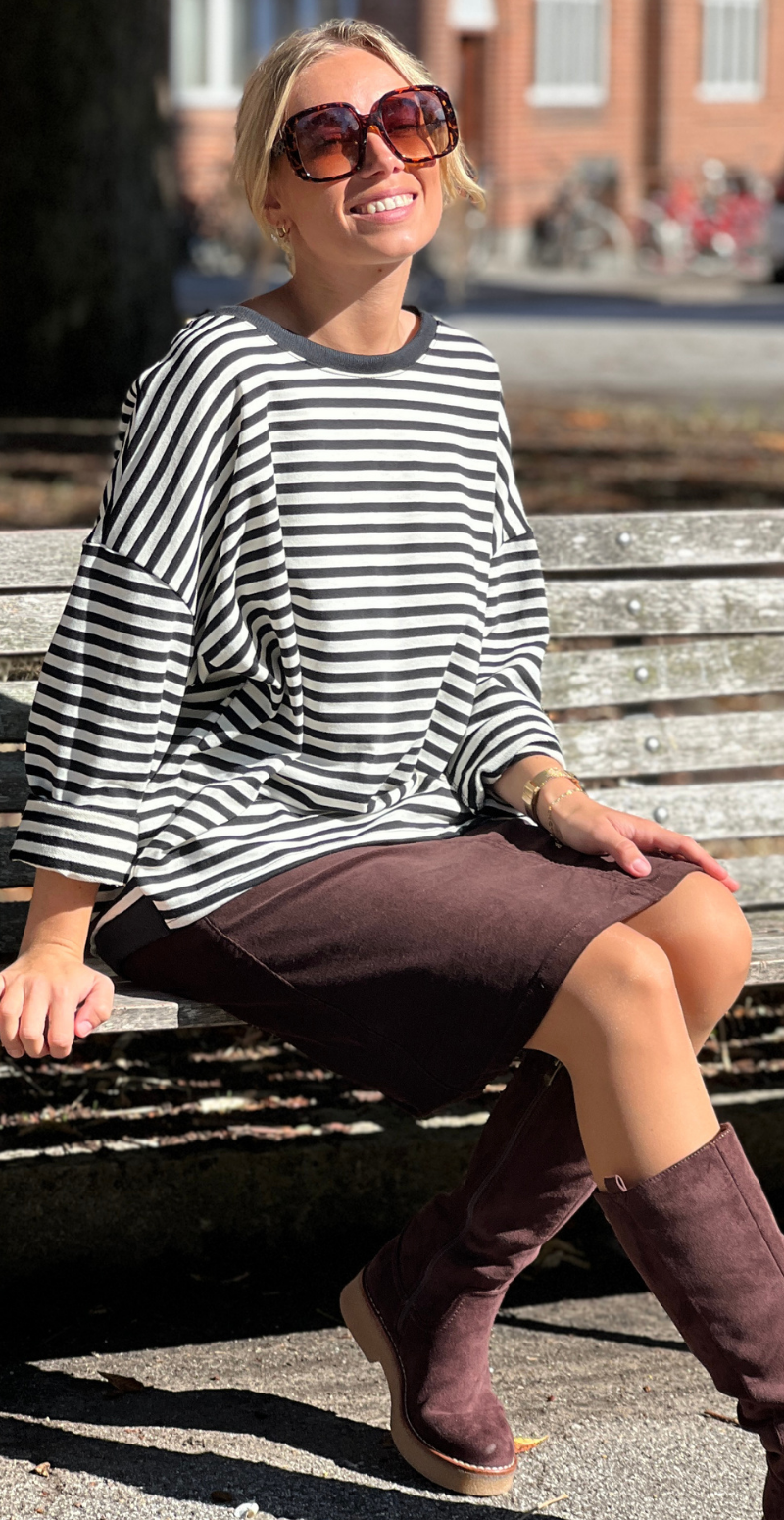 Zenia bluse med lange ærmer og striber black/cream LikeLondon