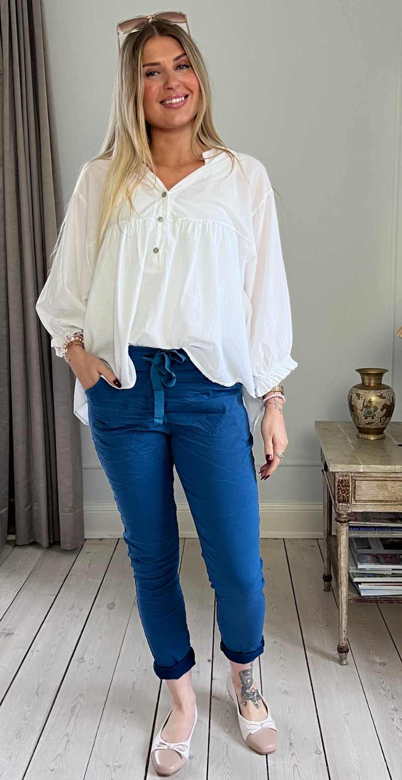 Nora luksus bukser blue pavone LikeLondon