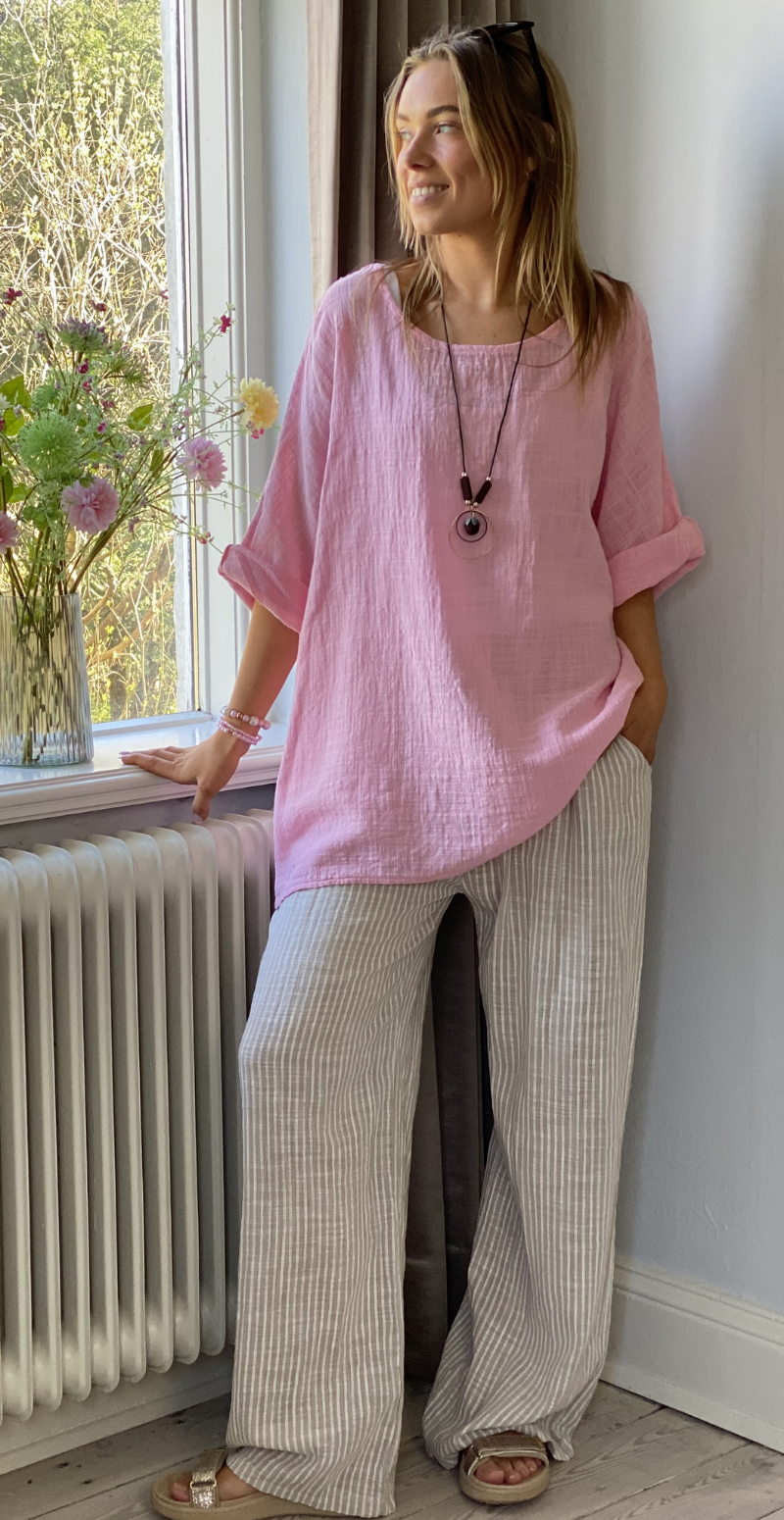 Alida bluse med vidde og halskæde rosa LikeLondon