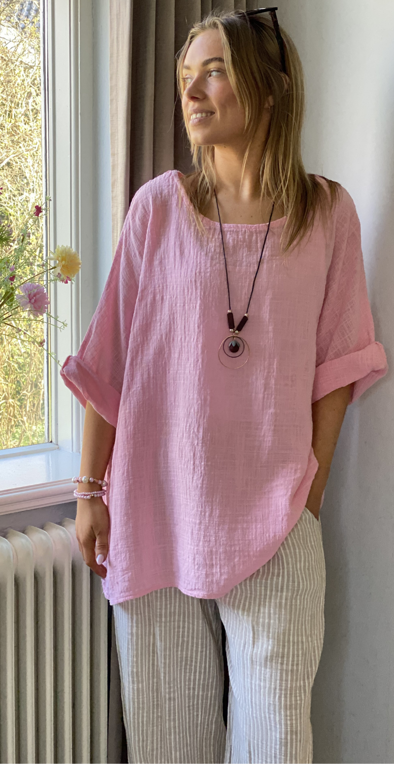 Alida bluse med vidde og halskæde rosa LikeLondon