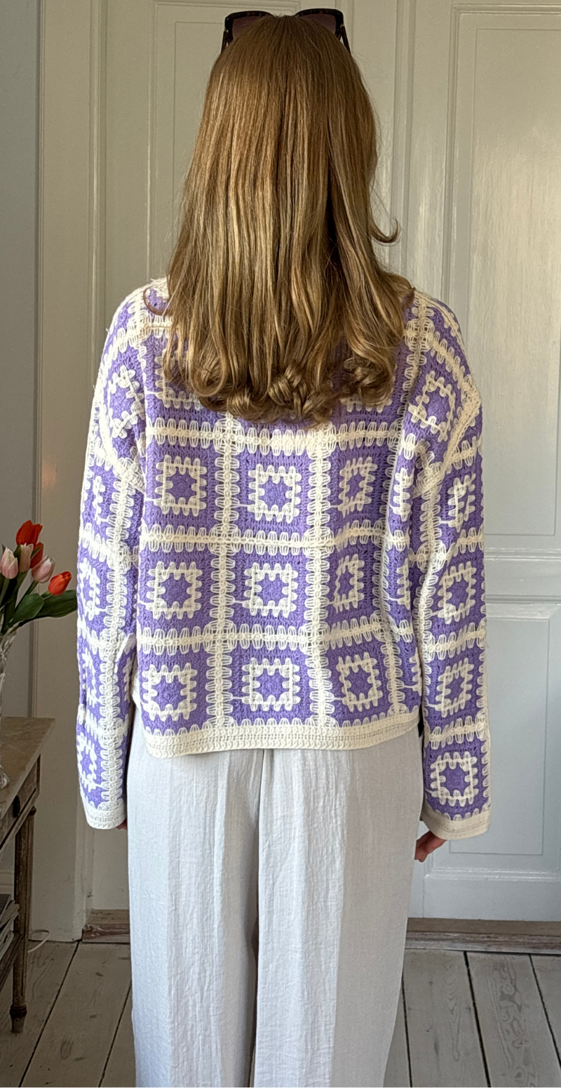 Isolde hæklet patchwork bluse lilla LikeLondon