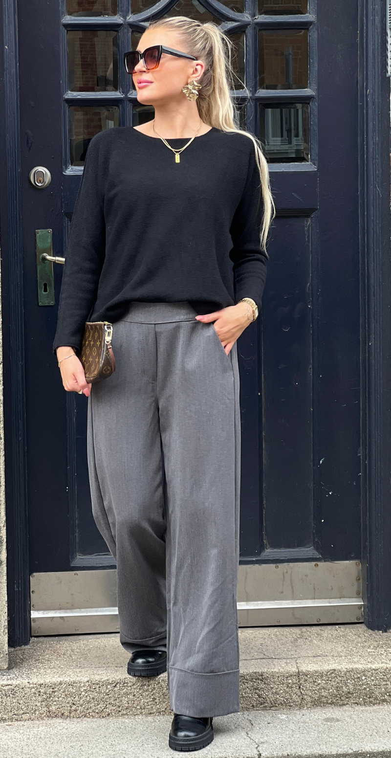 Inga blød strikbluse med rund hals sort LikeLondon