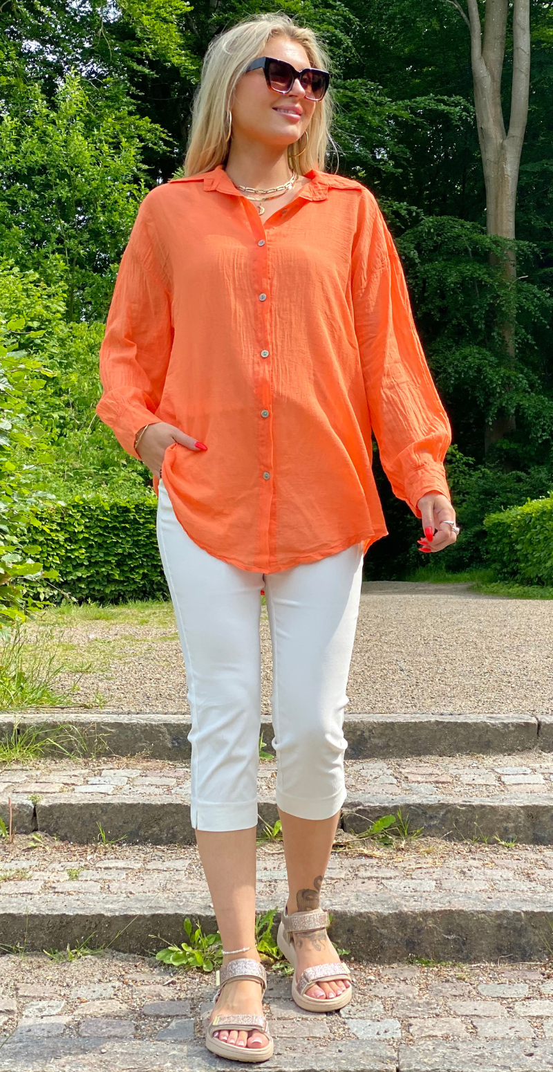 Bernadotte skjorte med perlemors knapper orange LikeLondon