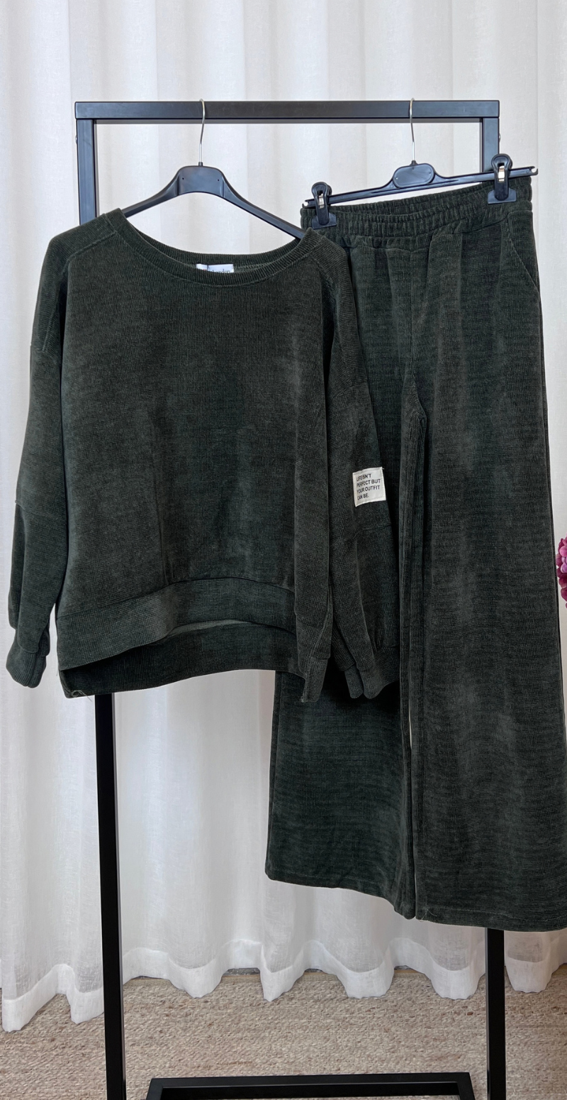 Nette sweat sæt i velour militare LikeLondon