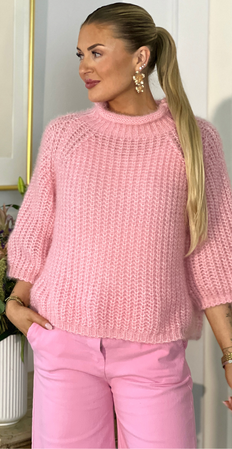 Donna strik med turtleneck og trekvart ærmer rosa LikeLondon