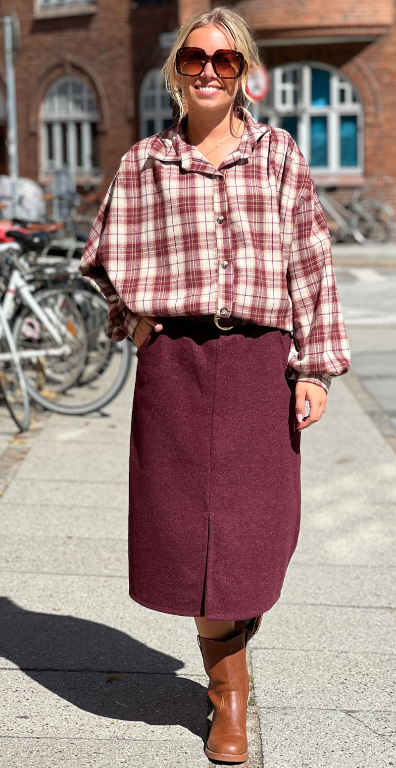Gemma ternet flannel skjorte med elastik i taljen bordeaux LikeLondon