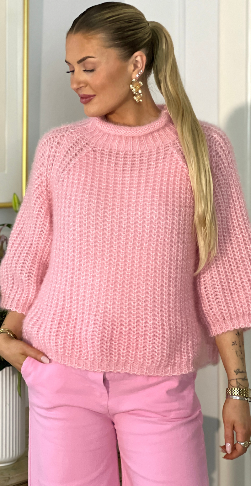 Donna strik med turtleneck og trekvart ærmer rosa LikeLondon