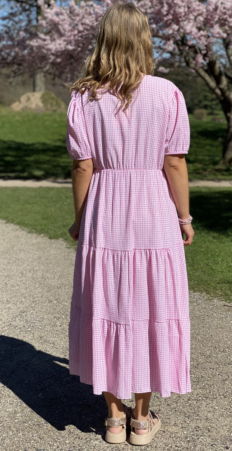Karla småternet lang kjole med peplum og bindebånd rosa LikeLondon