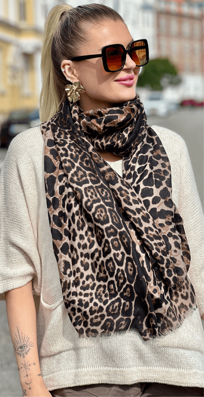 Tørklæde med leopard mønster fango LikeLondon