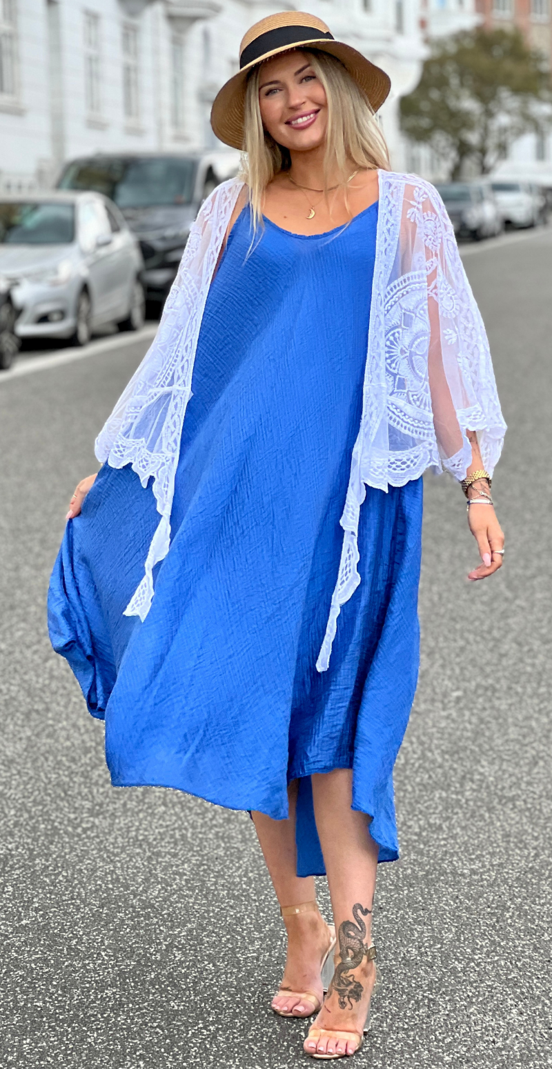 Karine lang vidde kjole med tynde stropper royal blue LikeLondon
