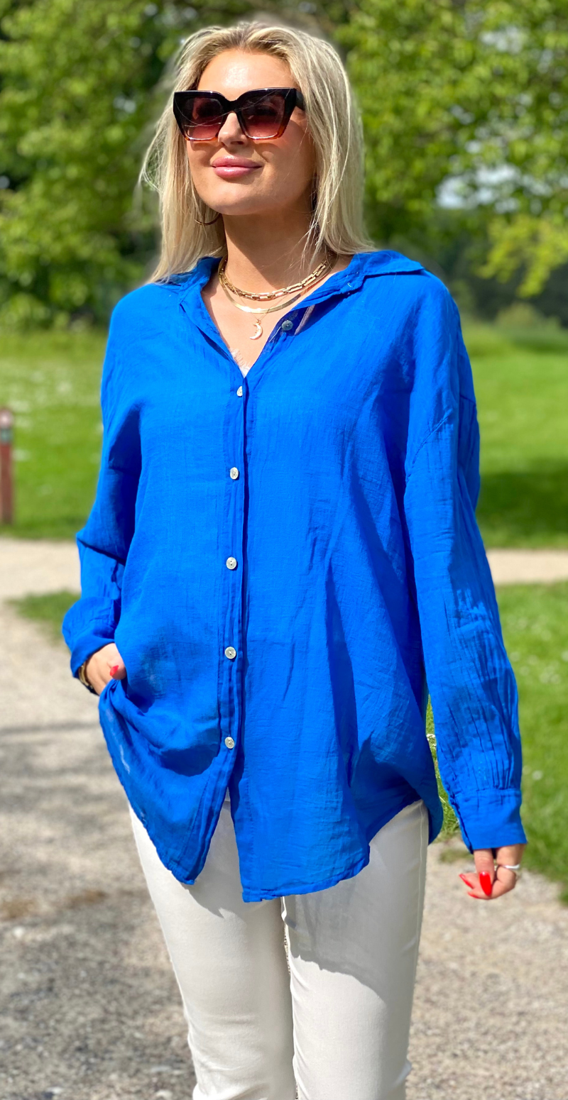 Bernadotte skjorte med perlemors knapper royal blue LikeLondon