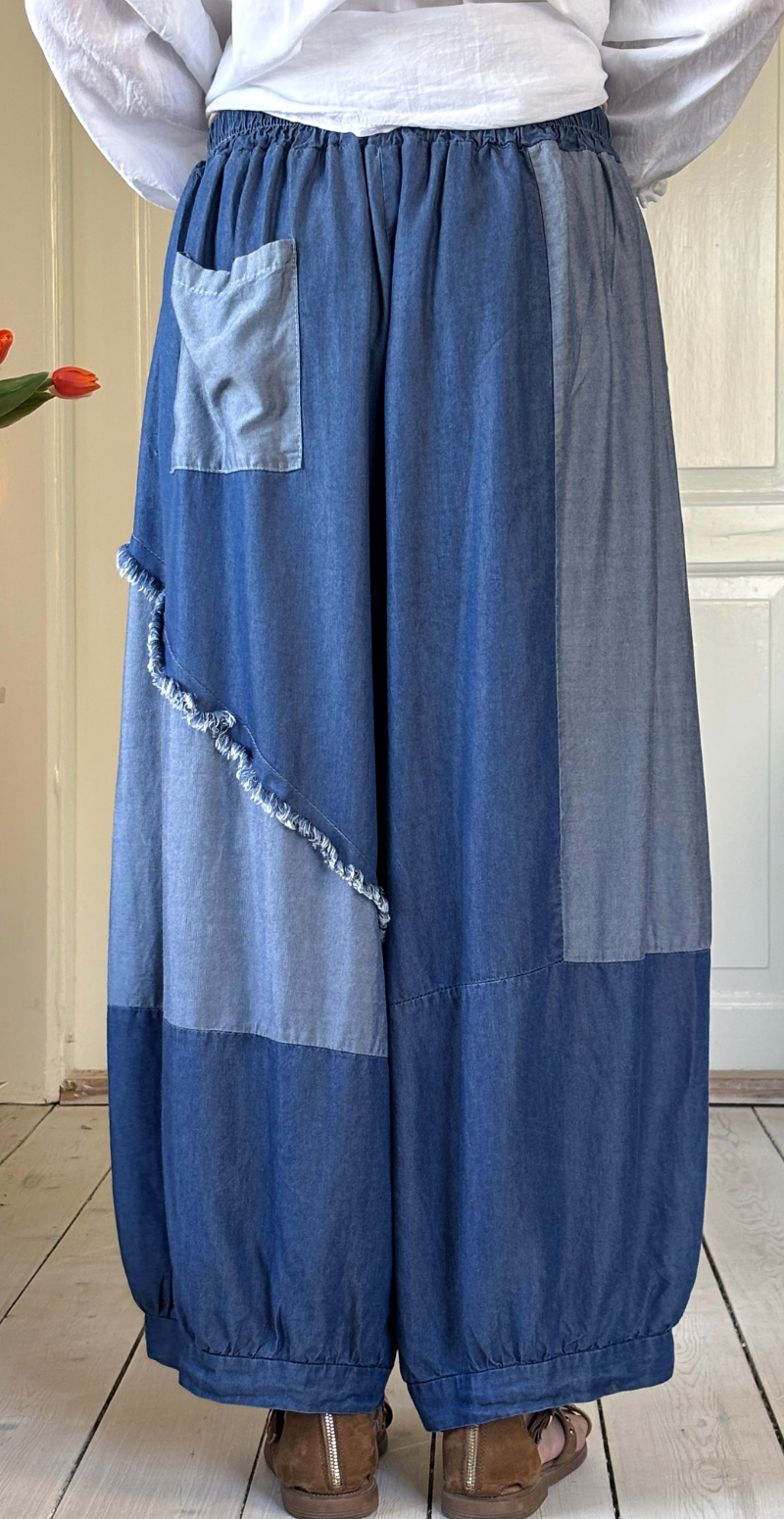 Tenna ballonbukser med frynsedetaljer dark jeans LikeLondon