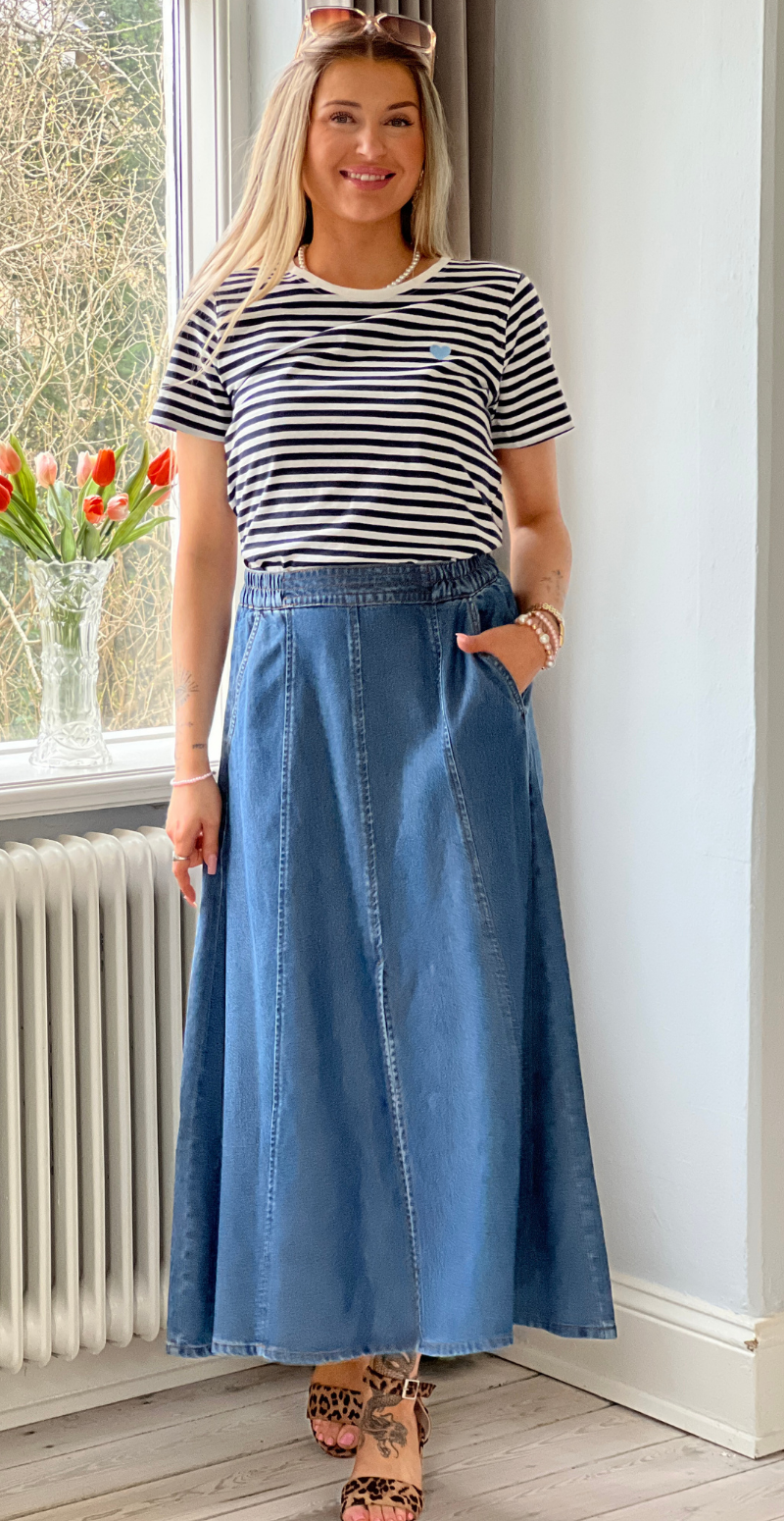 Mian bluse med striber star off-white w. navy blazer Freequent