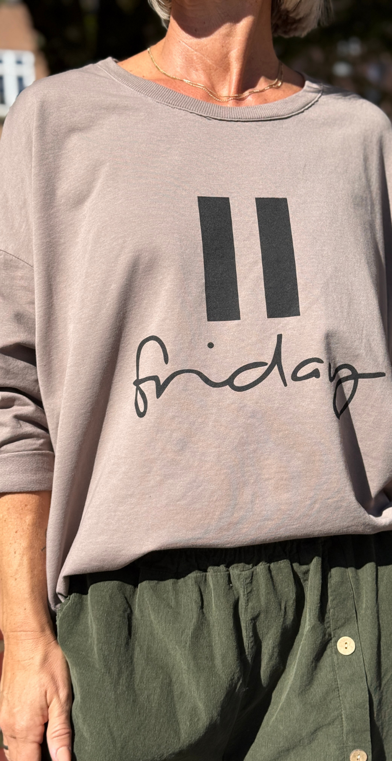 Biance bluse med rund hals og "friday" taupe LikeLondon