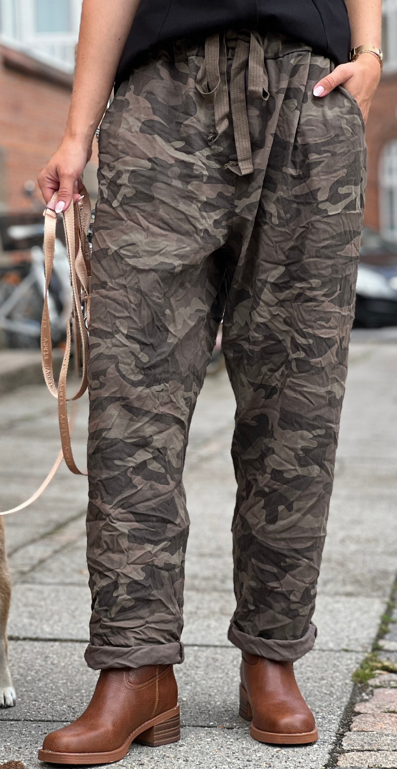 Spige camouflage bukser fango scuro LikeLondon