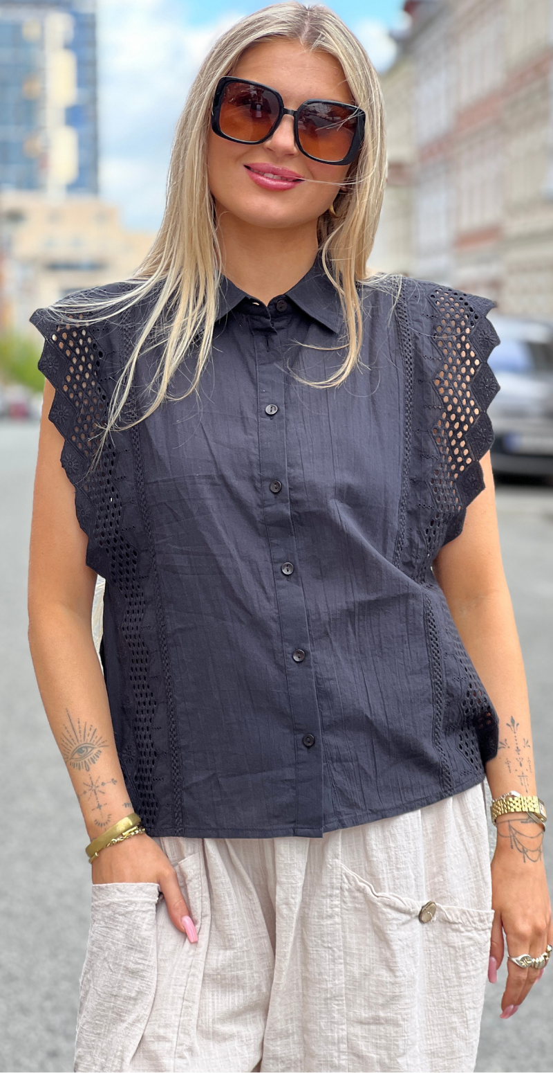 Bina bluse med broderi anglaise sort Freequent