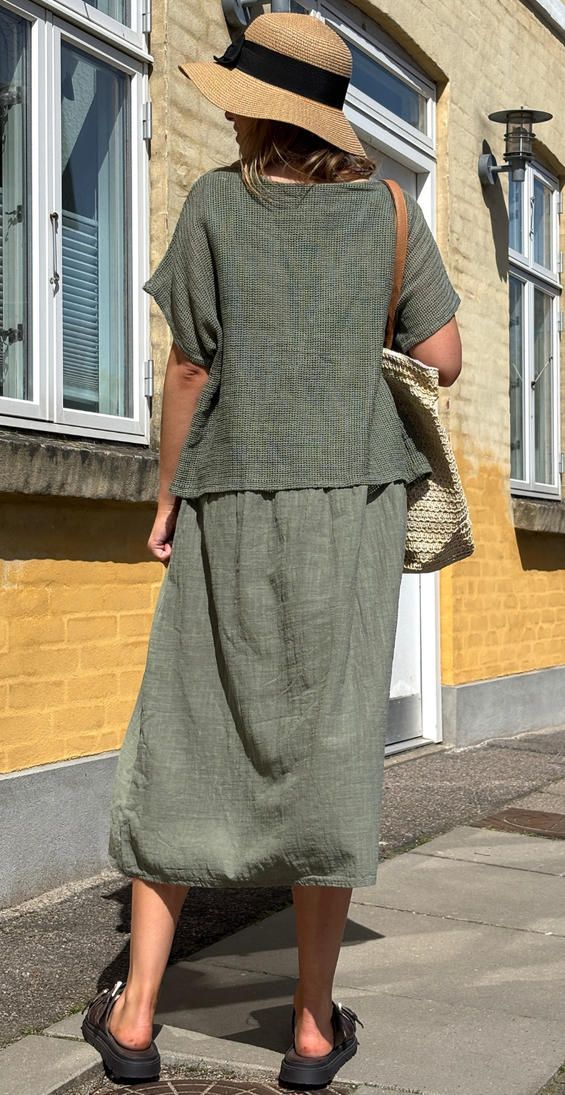 Savannah kjole med hæklet overdel khaki LikeLondon