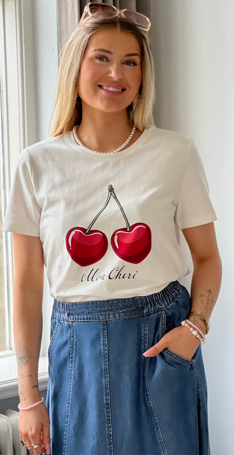Fenjal t-shirt med kirsebær motiv star off-white Freequent