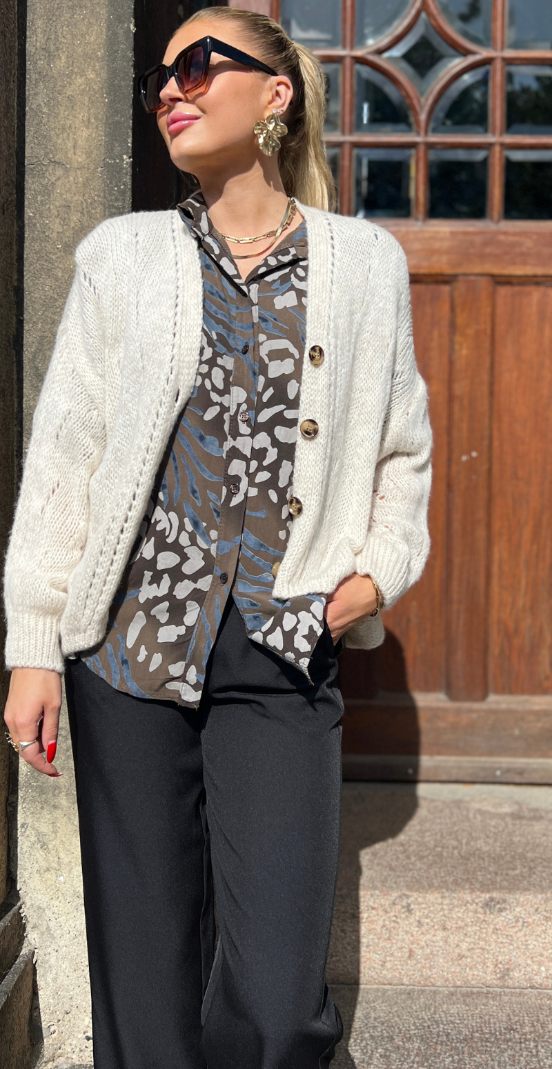 Tara mohair cardigan med hulmønster beige LikeLondon