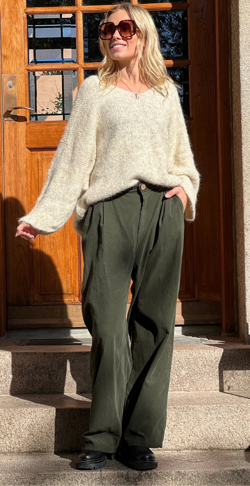 Magda meleret strik med v-hals beige LikeLondon