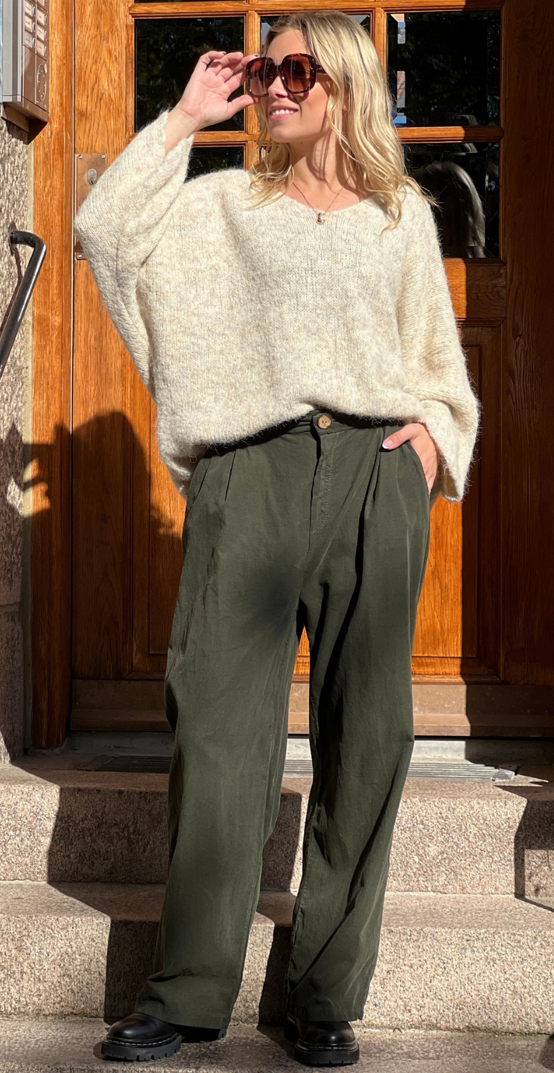 Magda meleret strik med v-hals beige LikeLondon