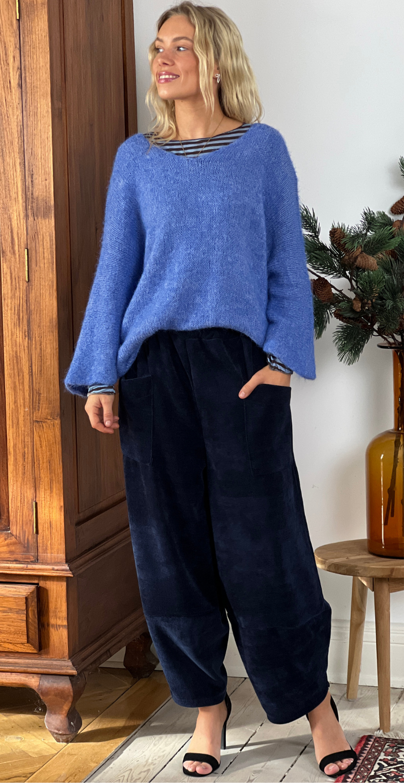 Kimmy fløjlsbukser i velourlook med lommer navy LikeLondon