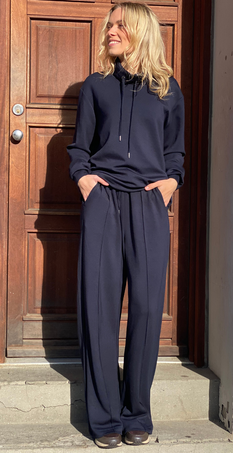 Banu sweatshirt navy LikeLondon