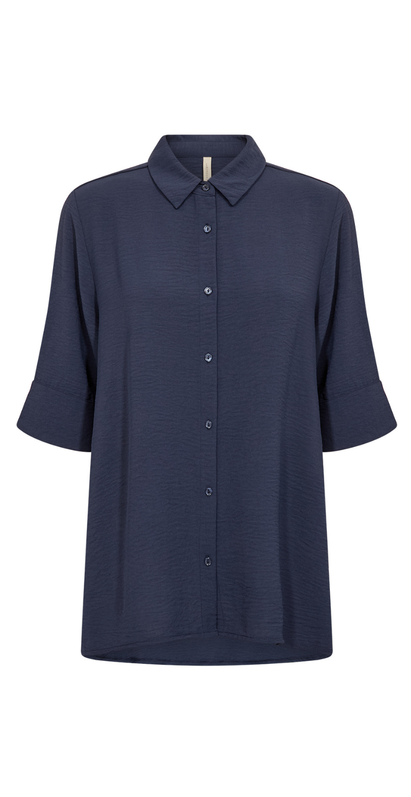 Carrie skjortebluse med længde bagtil navy LikeLondon