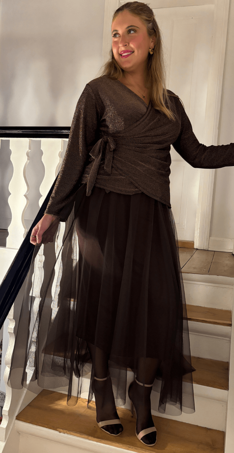 Jalen tylnederdel med satinbånd i taljen brun LikeLondon