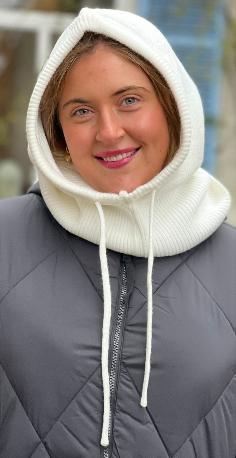 Strikket balaclava med snøre hvid LikeLondon