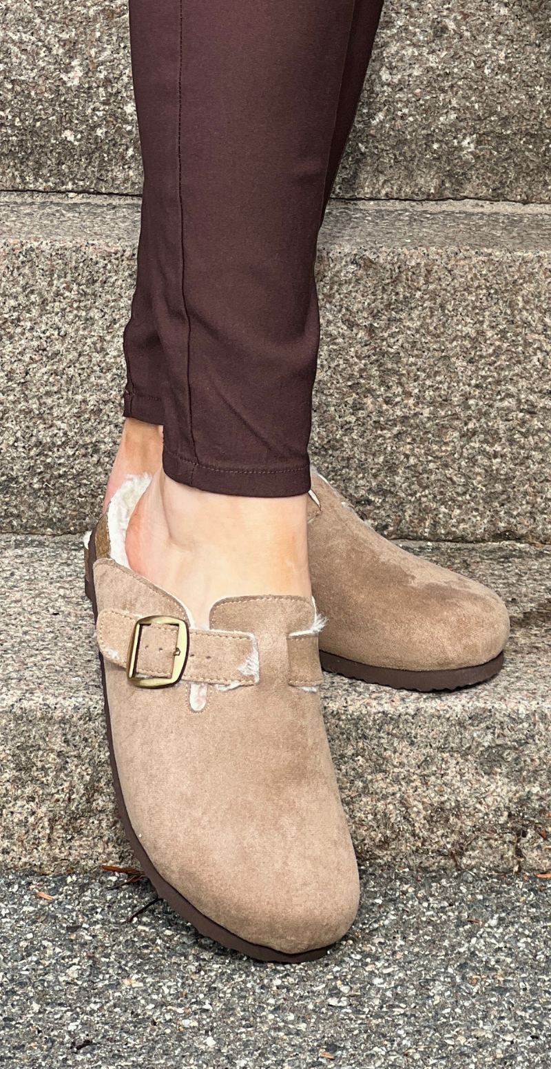 Trendy comfort shoe med foer khaki LikeLondon
