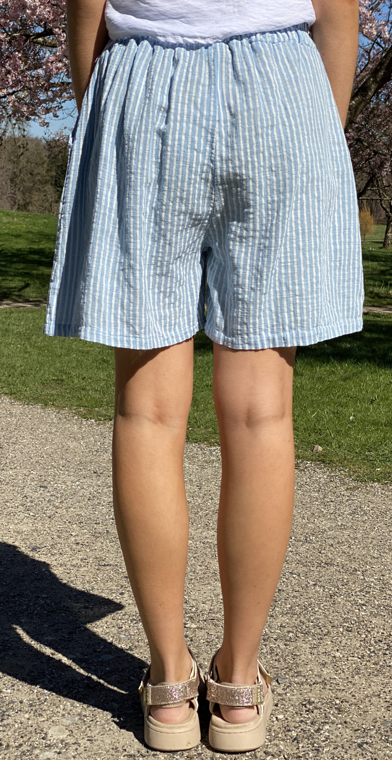 Elise stribet shorts light blue LikeLondon