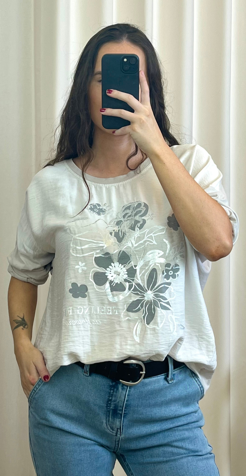 Lena bluse med sølv blomstermotiv beige LikeLondon