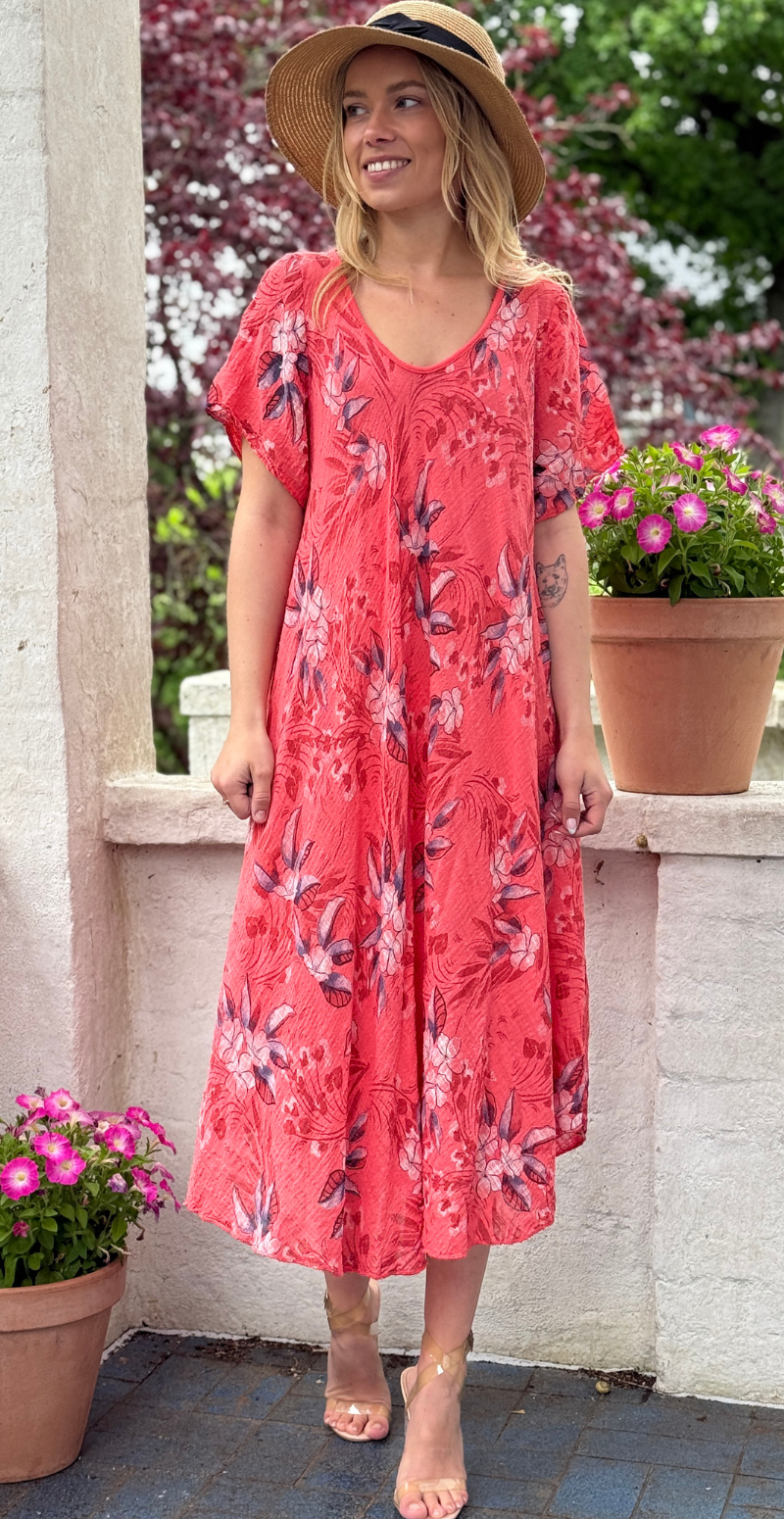 Luli kjole med blomstret mønster koral LikeLondon
