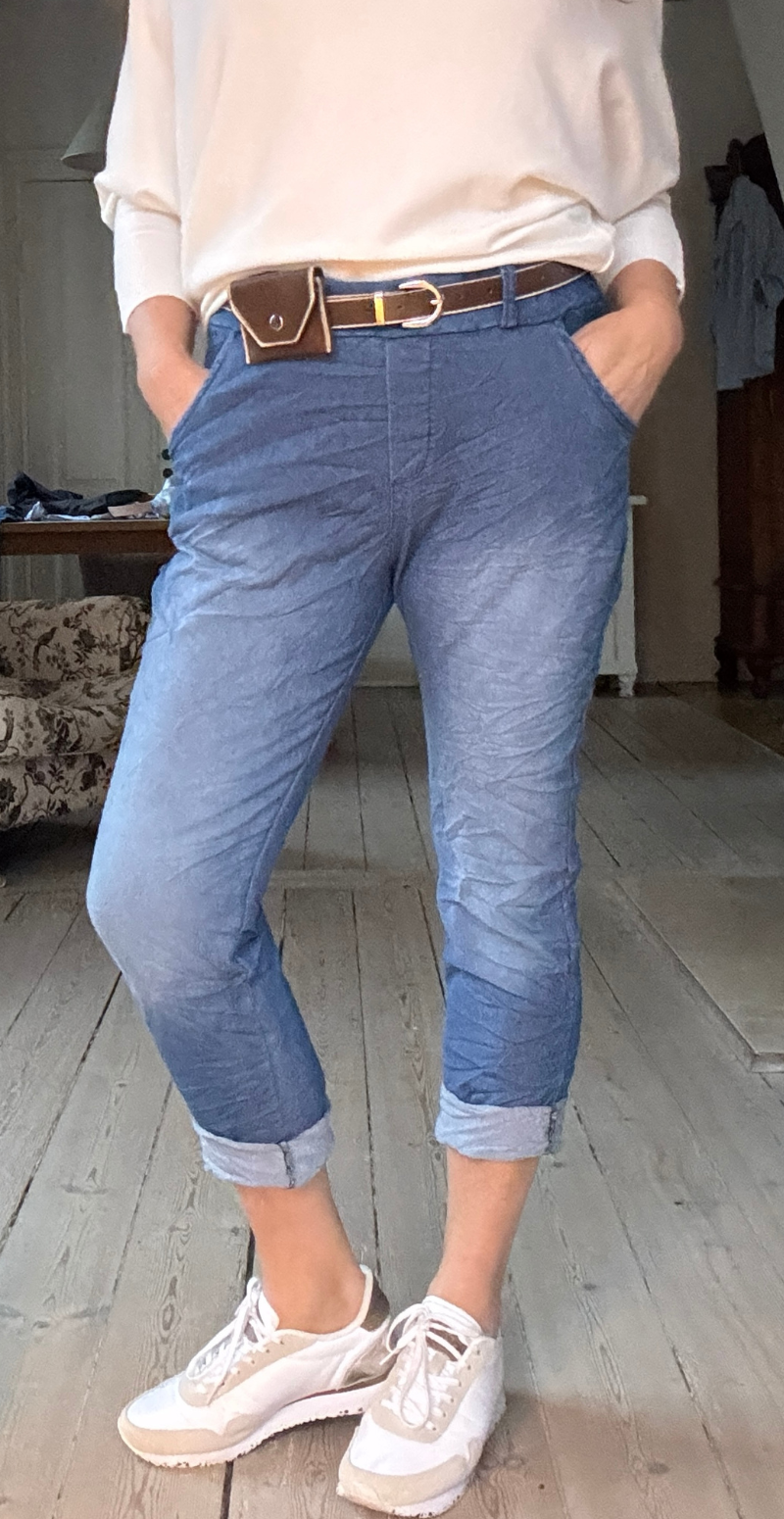 Cara denimbukser med bæltepung medium denim LikeLondon