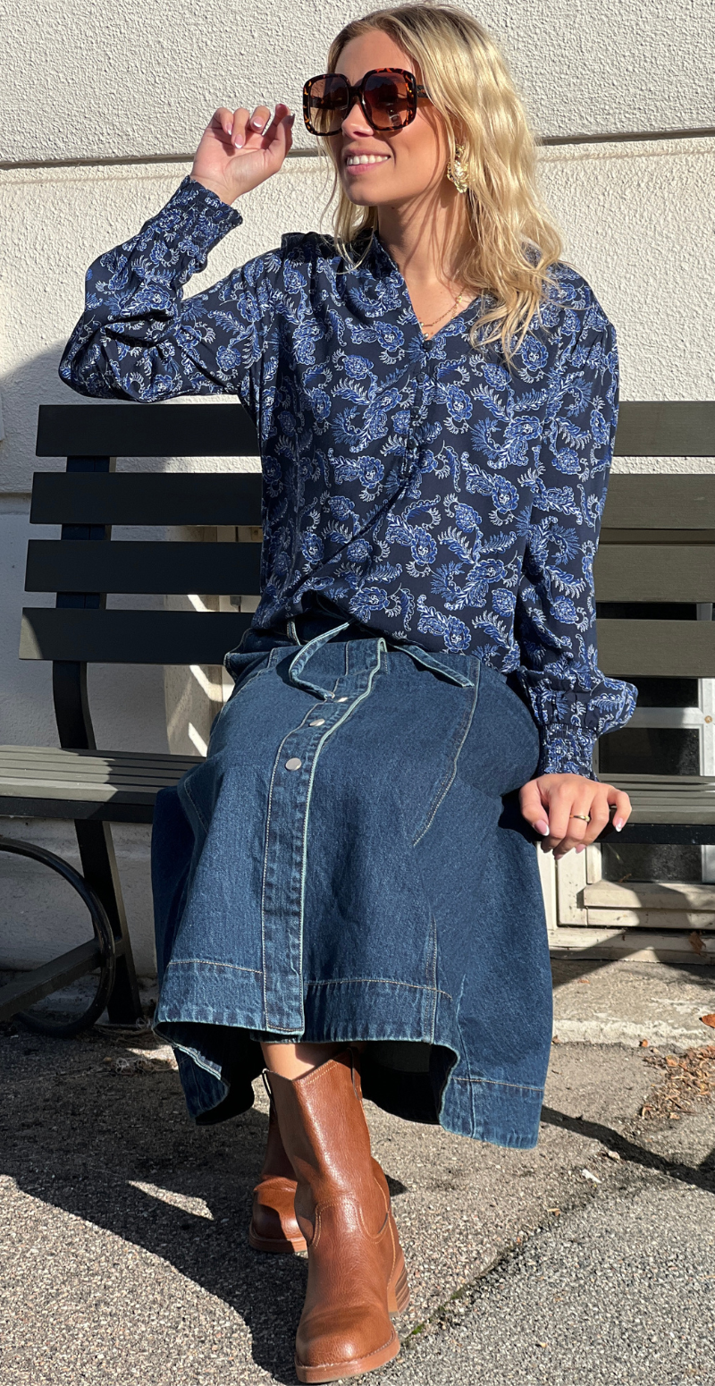 Lukan denimnederdel med knapper dark blue denim B.young
