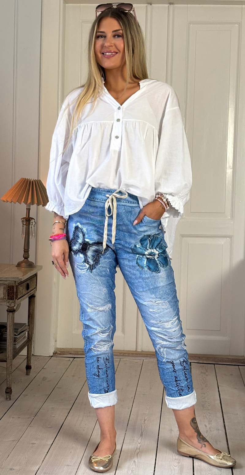 Sisse bukser med sommerfugl og blomst Likelondon