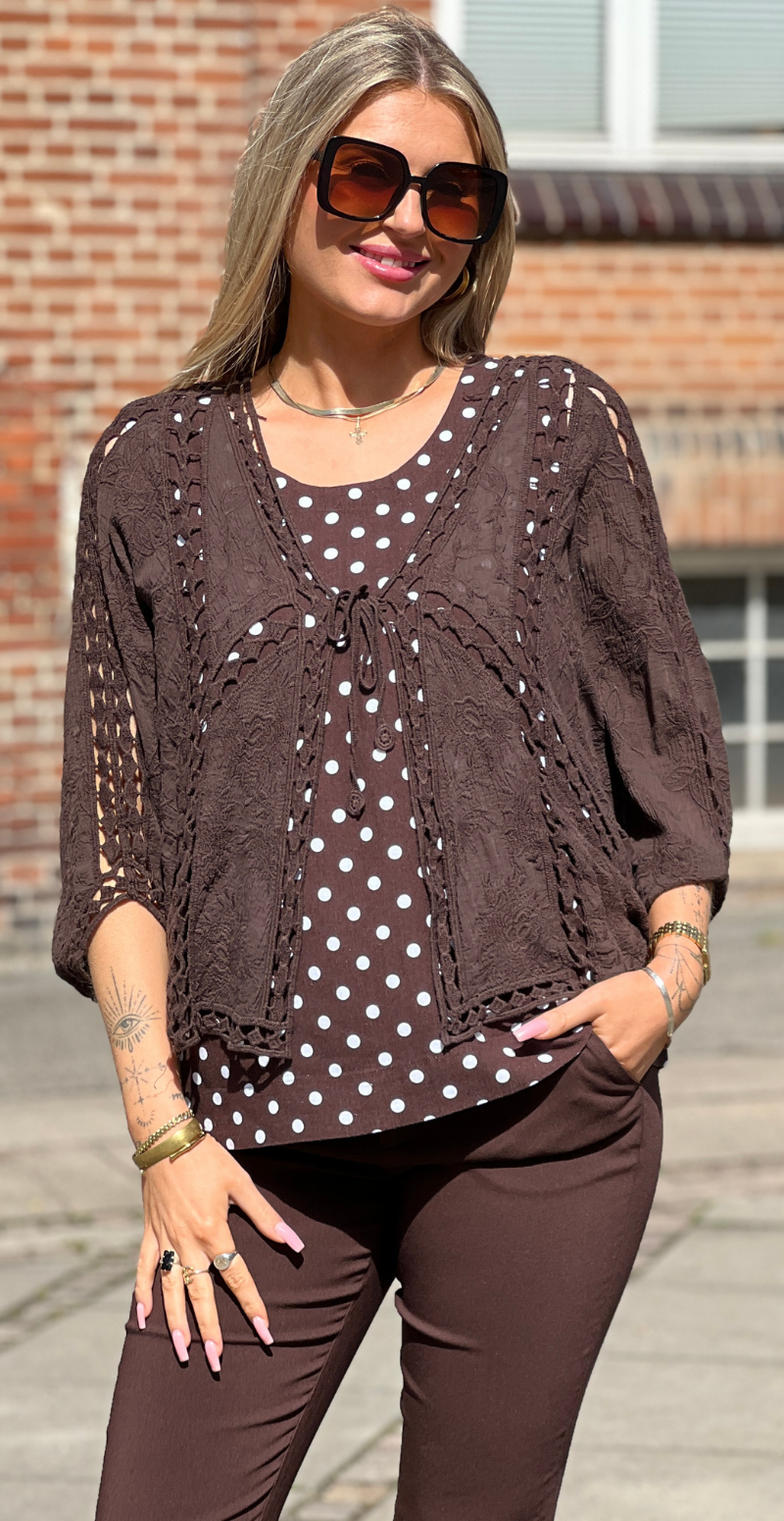 Vivi blonde cardigan med hæklede detaljer brun LikeLondon