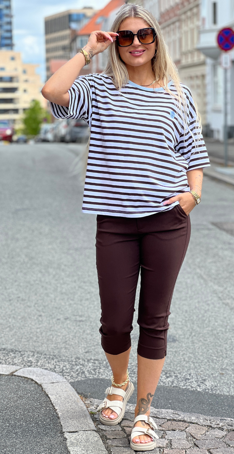 Fenjal t-shirt med striber og blomst brilliant white w. coffee bean Freequent