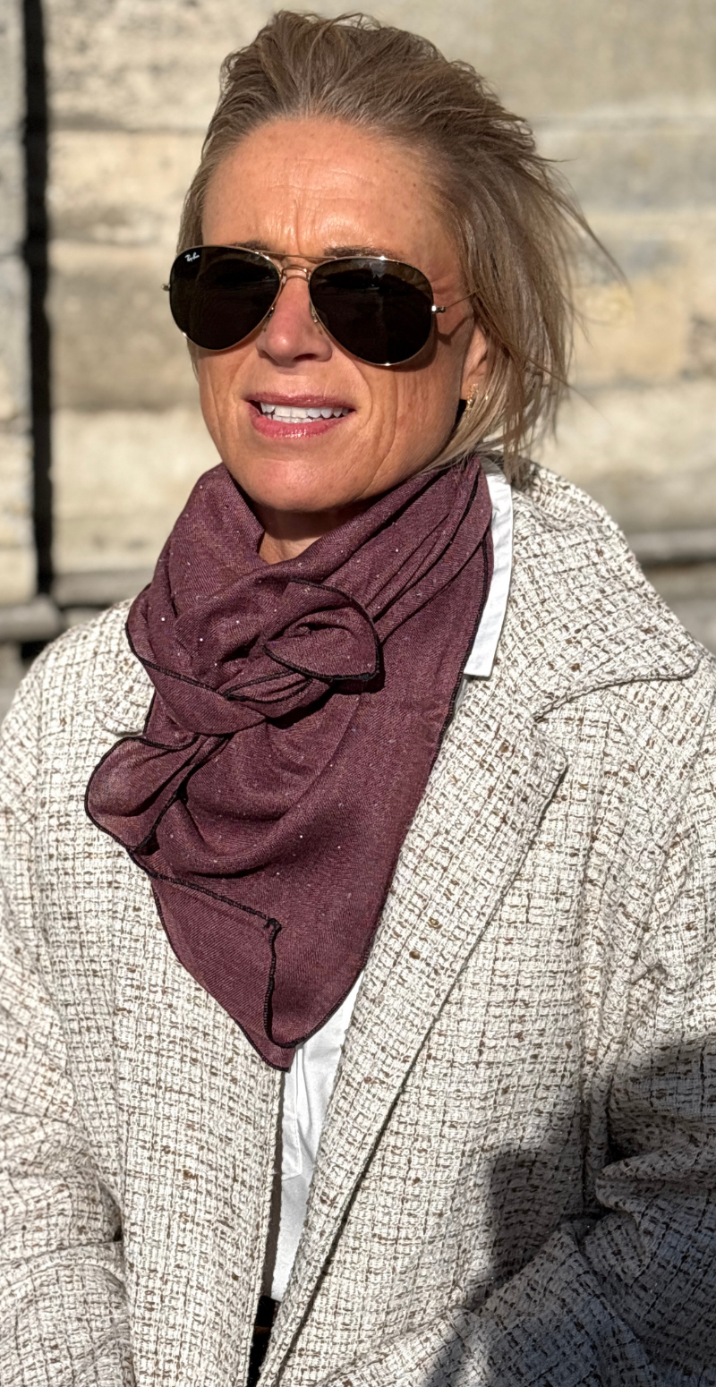 TØRKLÆDE SQUARE MED RHINSTEN BORDEAUX LIKELONDON