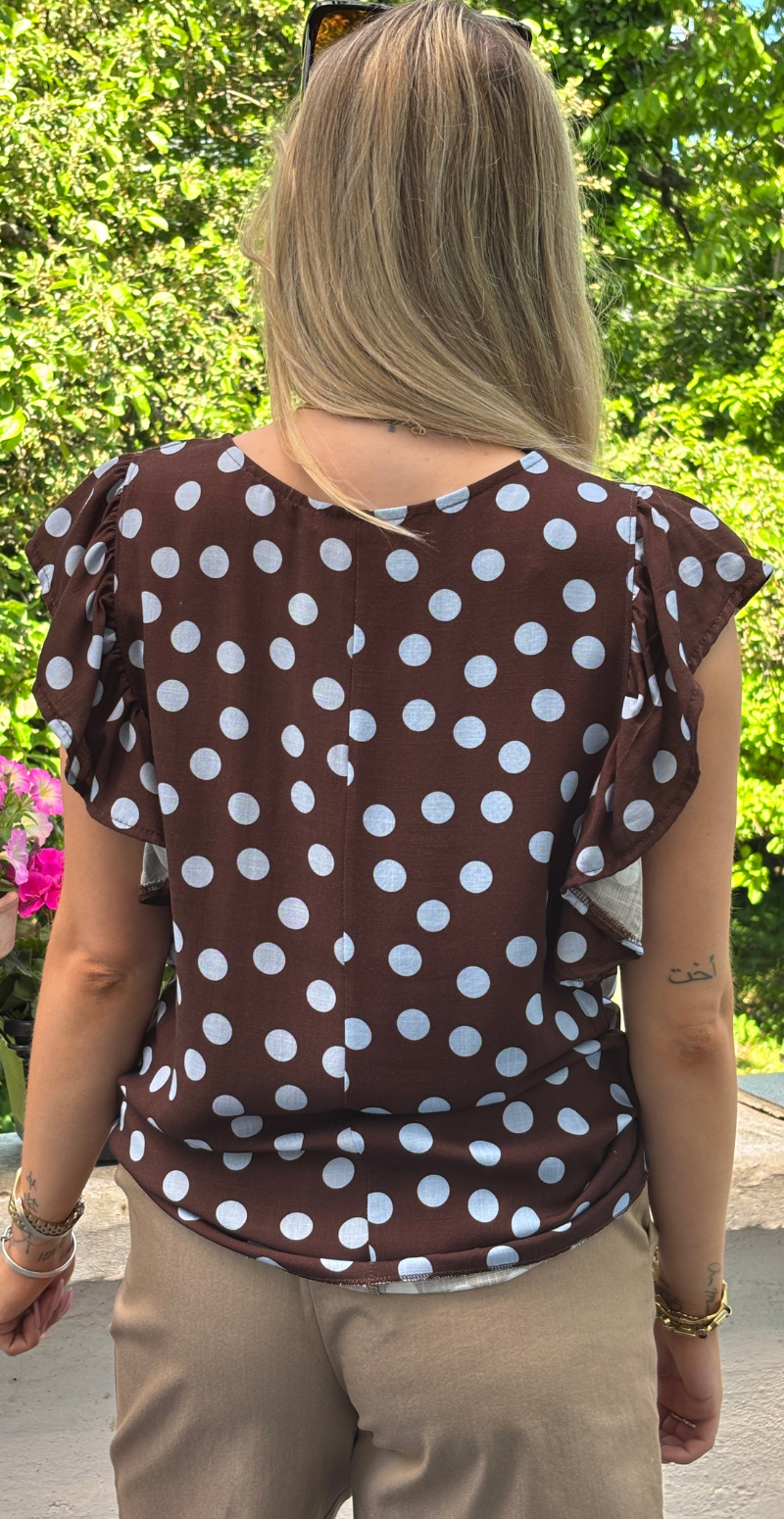 Emmy bluse med prikker og flæseærmer brun LikeLondon