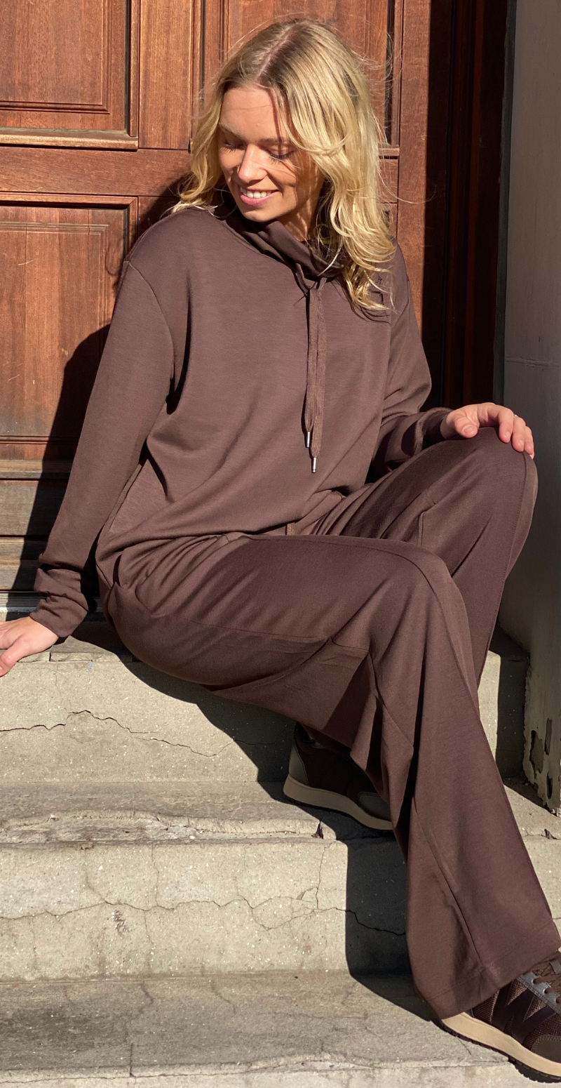 Banu sweatpants brun LikeLondon