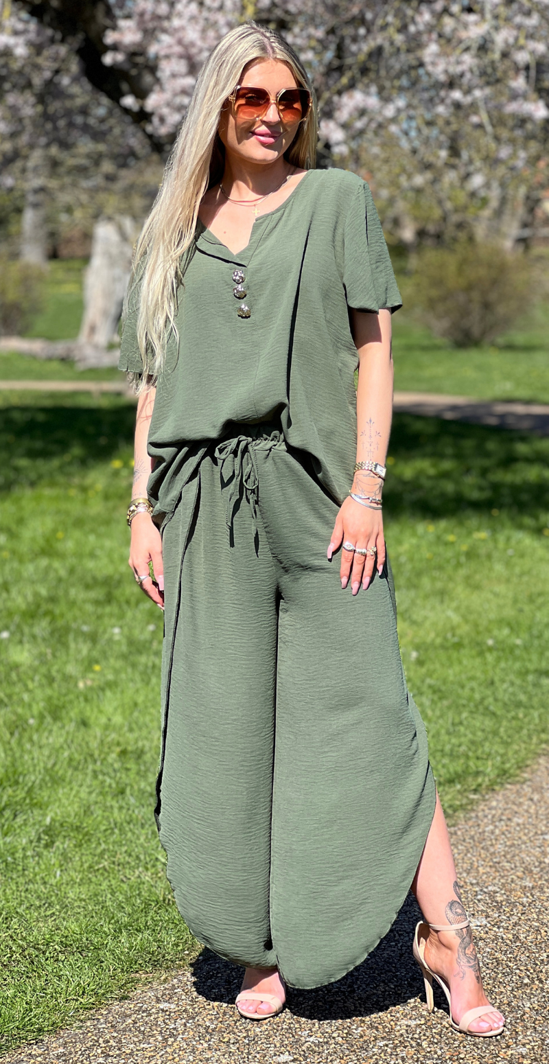 Beate bukser med åbning i siden military LikeLondon