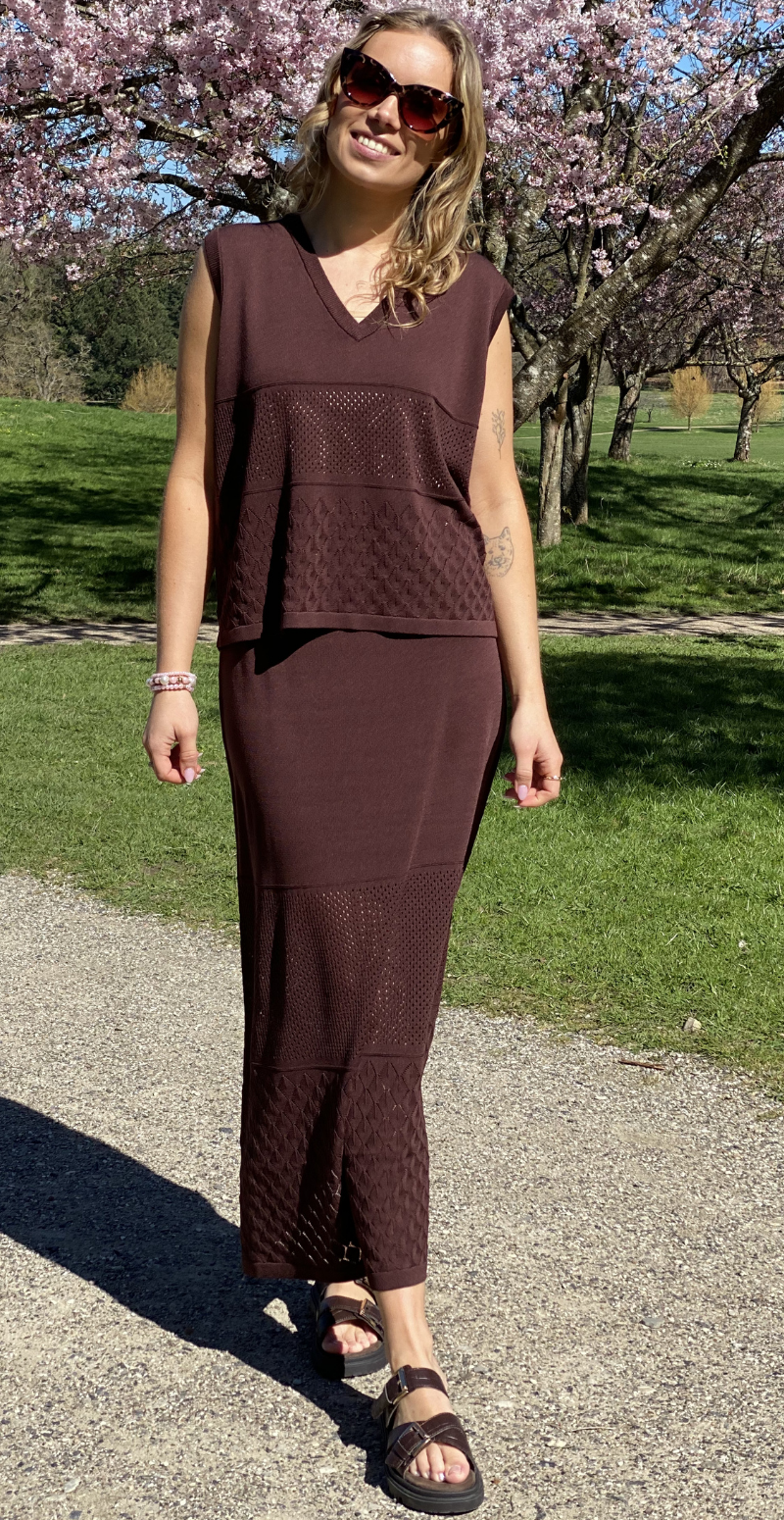 Lucky nederdel med hulmønster coffee bean Freequent