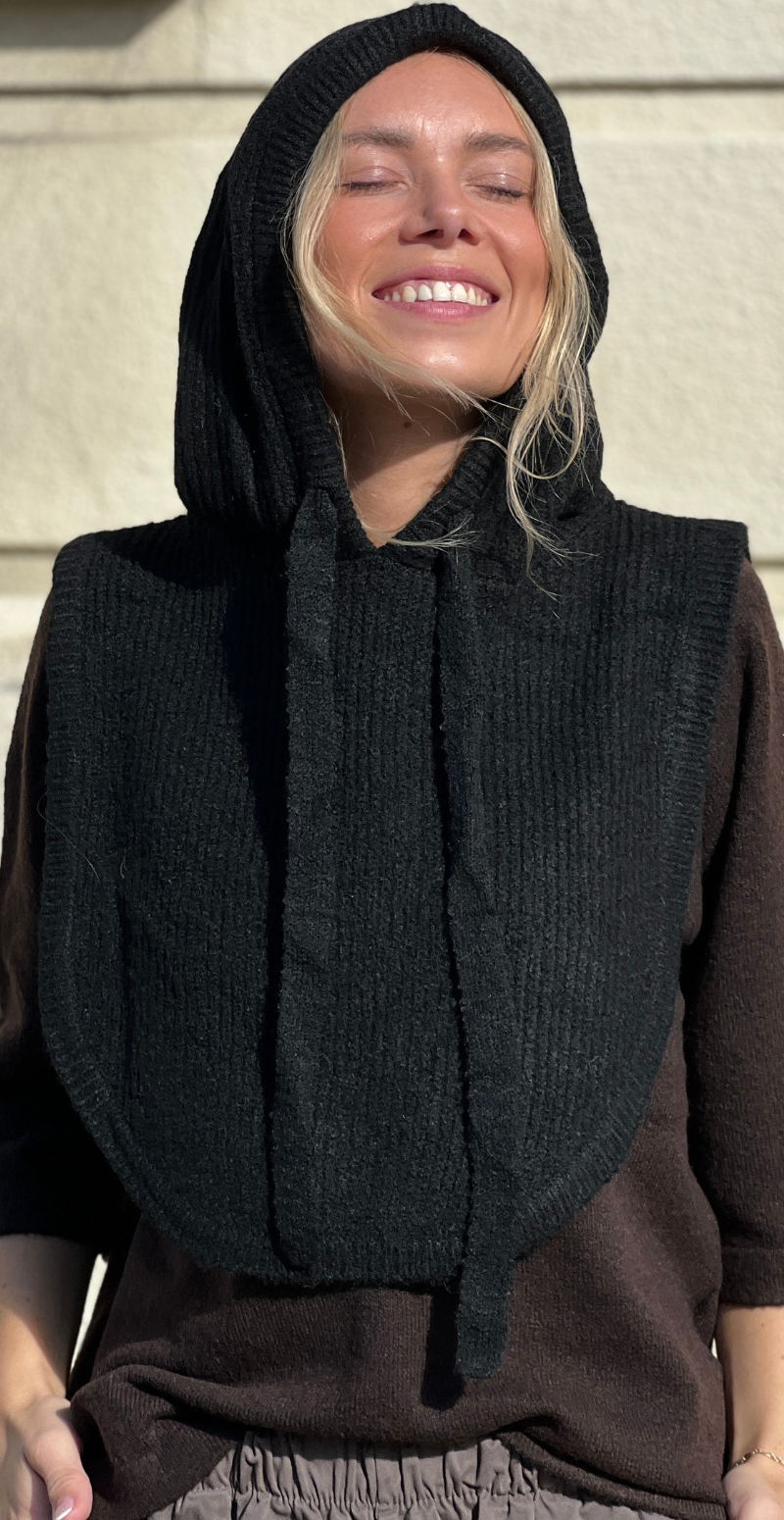 Balaclava i uld med snøre nero LikeLondon