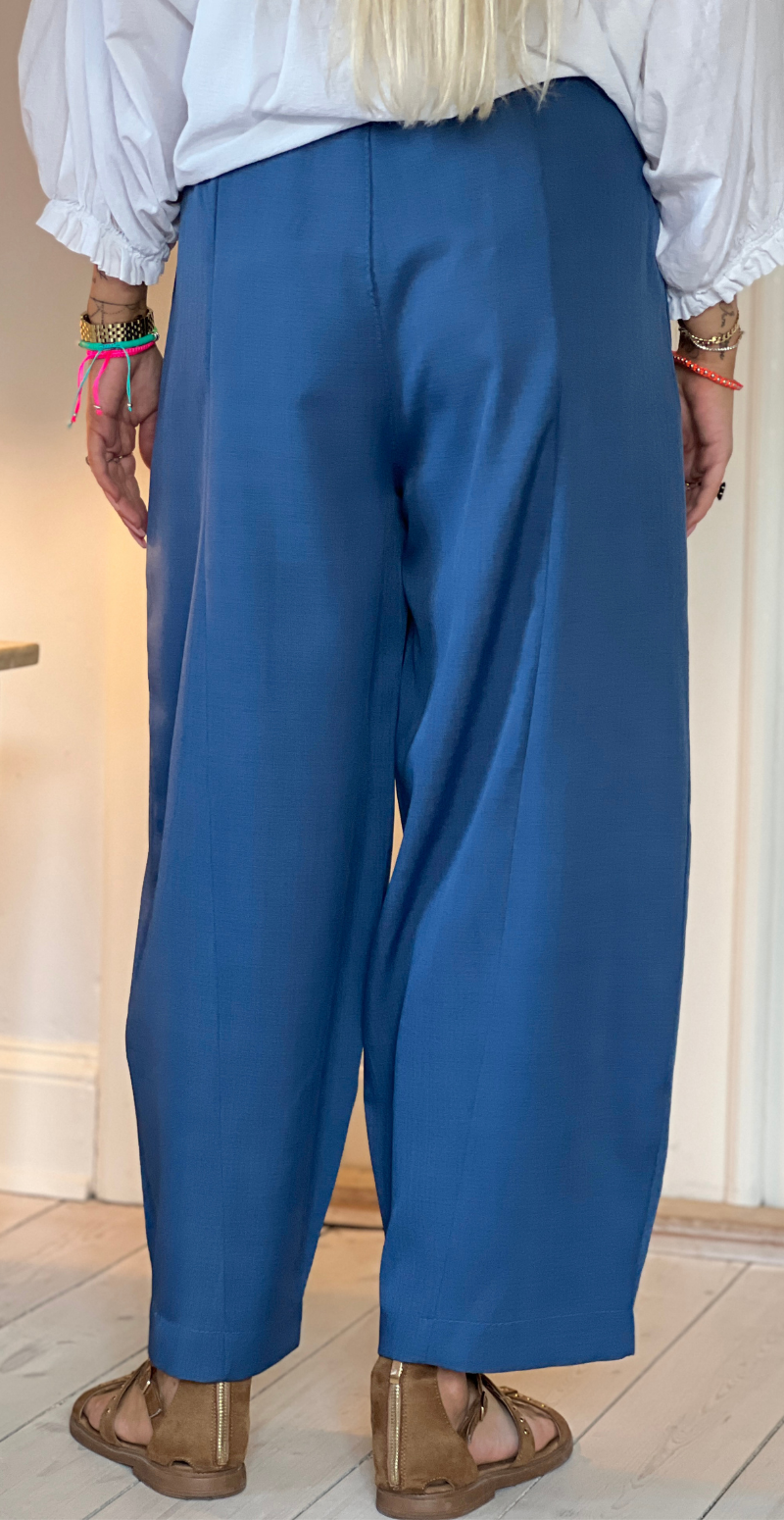 Romy bukser med vidde og bindebånd i taljen jeans LikeLondon