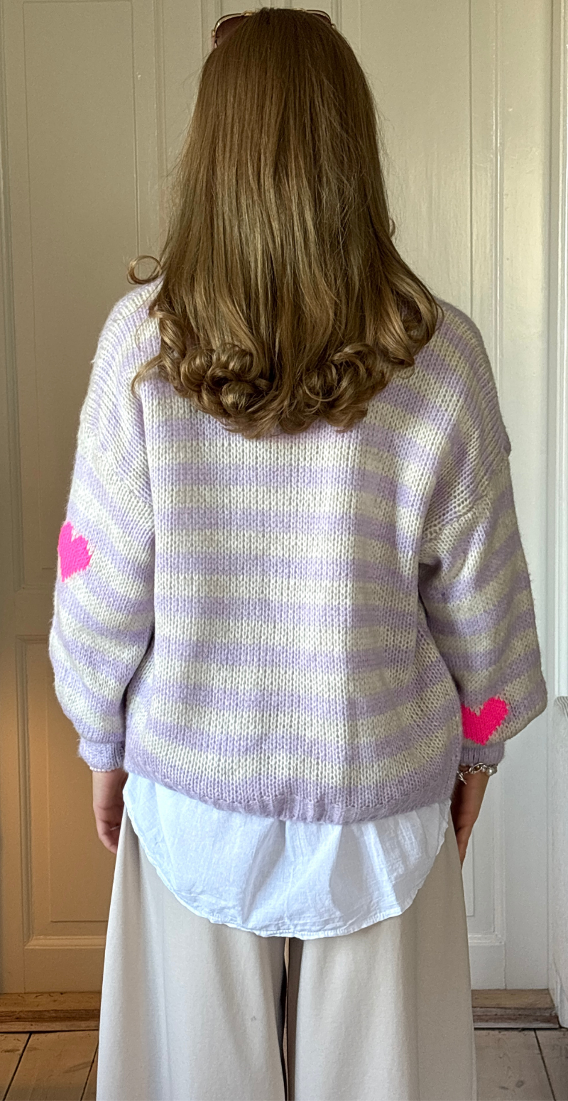 Marlene strik cardigan med striber og hjerter lilla LikeLondon