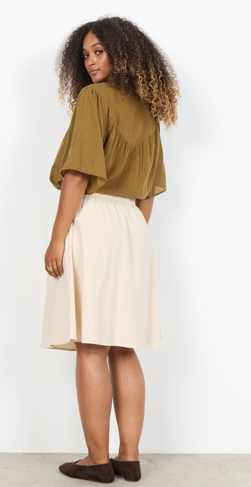 Jenny gennemknappet bluse med blonder oliven LikeLondon