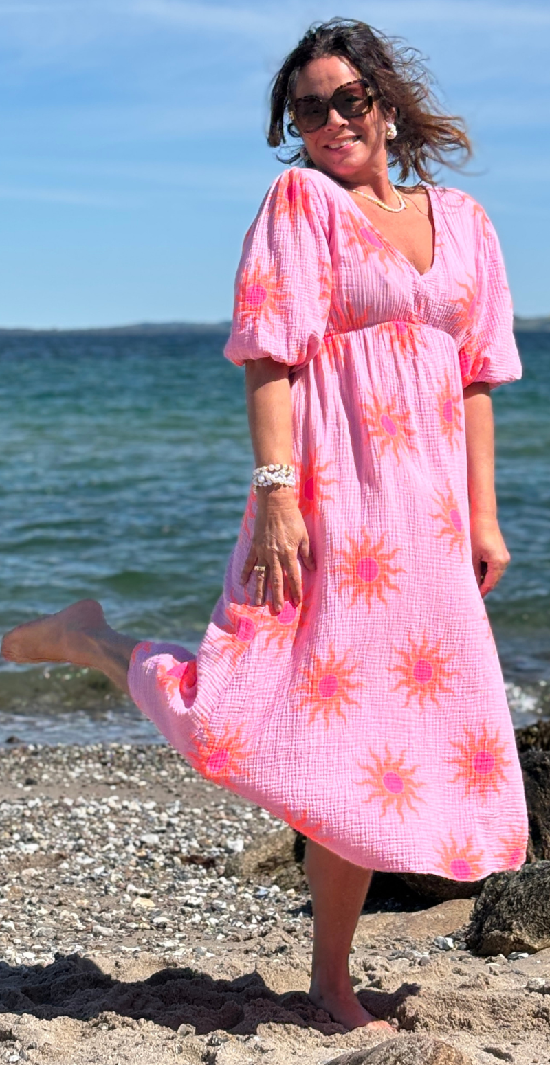 Forudbestil uge 22 Maya kjole med v-hals og sole rosa LikeLondon