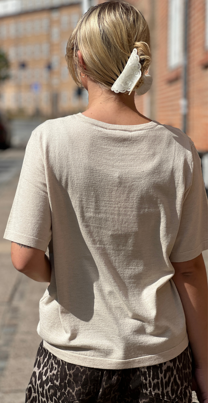 Rose pullover med korte ærmer og stræk moonbeam Freequent